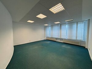 Na prenájom administratívne priestory v Poprade   za OC výkrik — foto 3