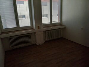 Prenájom kancelárskych priestorov na Teplickej ulici v Poprade — foto 3