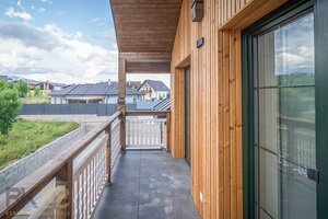 Priestranný 2-izbový byt s krásnym výhľadom na Vysoké Tatry — foto 13