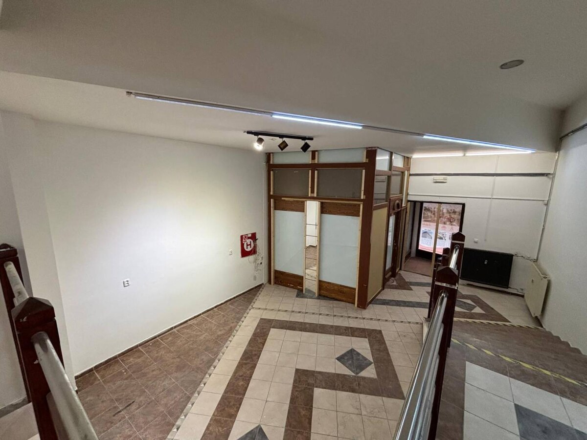 Ponúkame na prenájom obchodný priestor v centre Poprade — foto 9