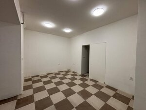 Ponúkame na prenájom obchodný priestor v centre Poprade — foto 7
