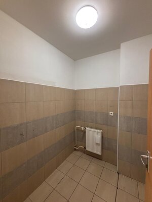 Prenájom obchodného priestoru v OD Prior v širšom centre Popradu — foto 11