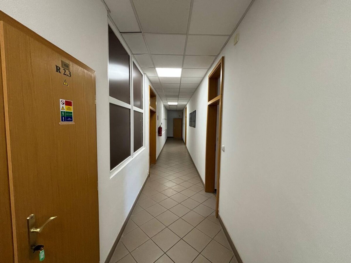 Prenájom komerčných priestorov vo výbornej lokalite v Poprade — foto 3