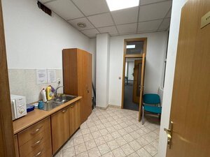 Prenájom komerčných priestorov vo výbornej lokalite v Poprade — foto 16