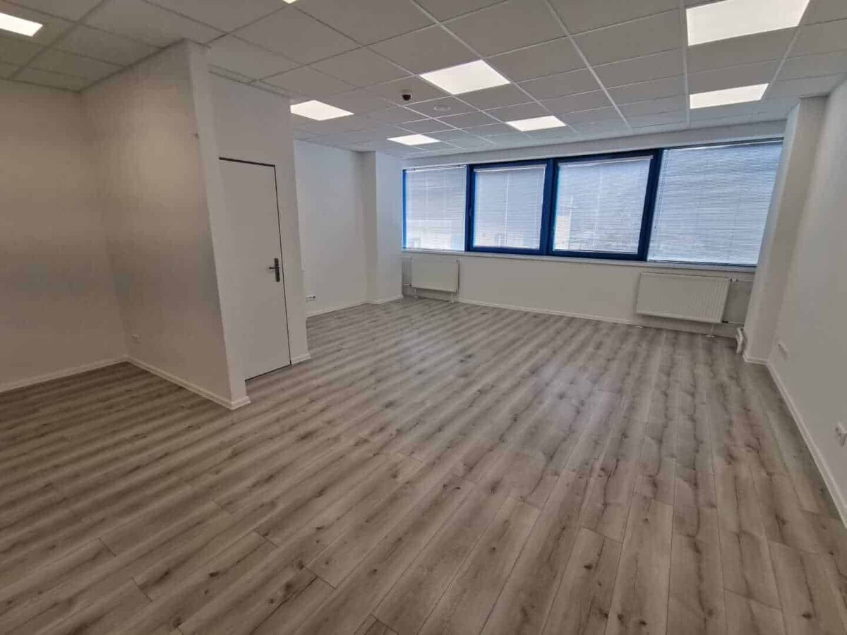 Prenájom reprezentatívnych kancelárskych priestorov v Poprade — foto 17