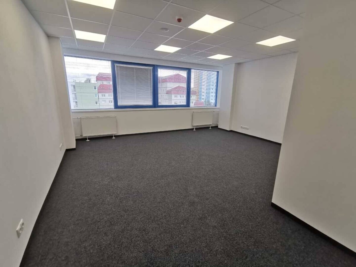 Prenájom reprezentatívnych kancelárskych priestorov v Poprade — foto 19