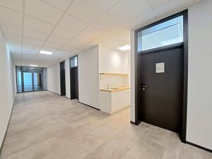 Prenájom reprezentatívnych kancelárskych priestorov v Poprade — foto 10