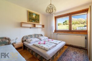 Rodinný dom využívaný ako penzión s veľkorysým pozemkom a výhľadmi na — foto 14