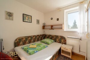Rodinný dom využívaný ako penzión s veľkorysým pozemkom a výhľadmi na — foto 15