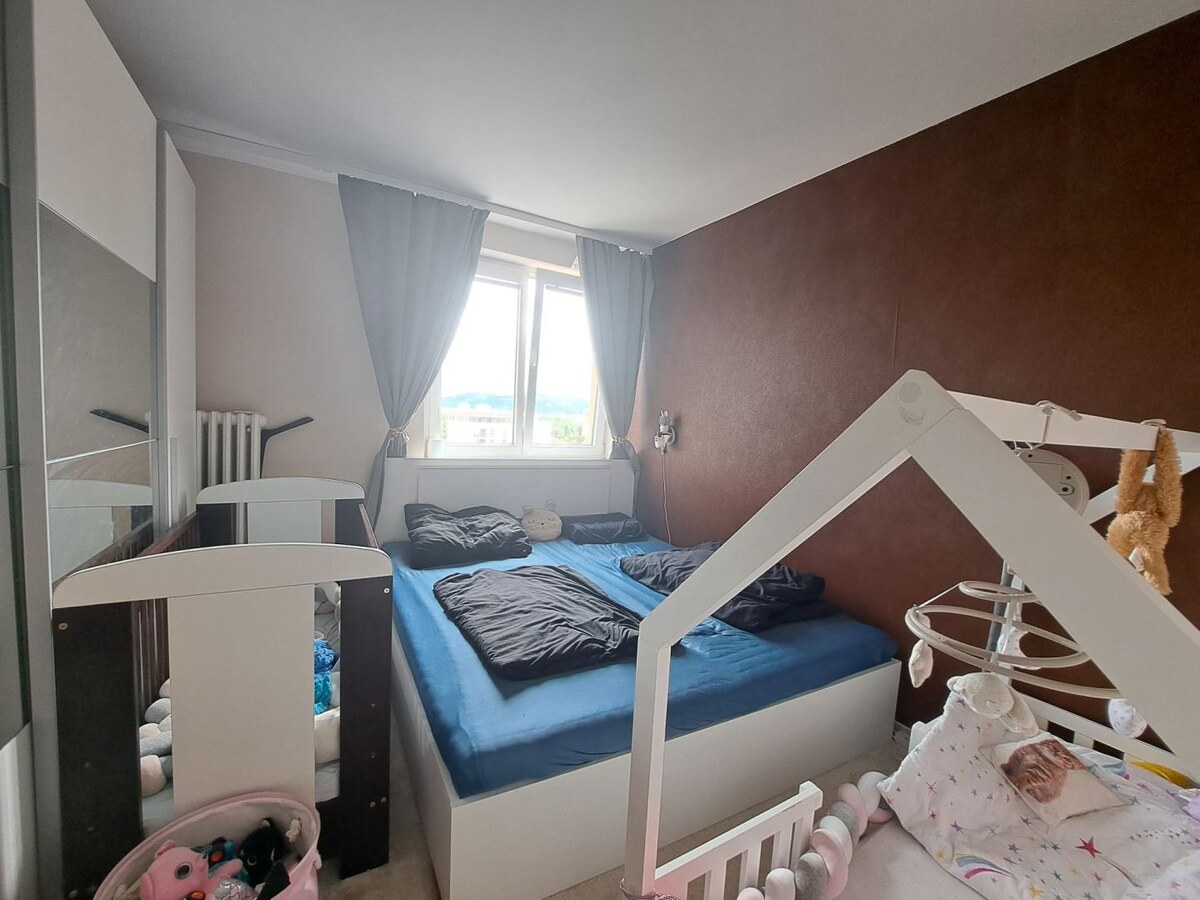 Priestranný 3-izbový byt s dvoma balkónmi na prenájom — foto 4