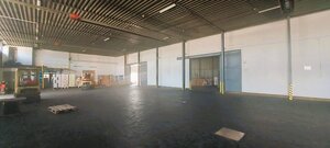 NA PRENÁJOM SKLAD 997 m2, KOŠICE - JUH — foto 1