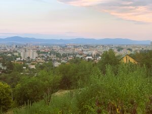 CHATA S VÝHĽADOM NA CELÉ KOŠICE V ČERMELI — foto 2