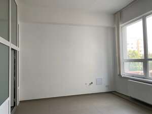 NA PRENÁJOM: KANCELÁRIA 40 M2, PRI GALÉRII KOŠICE — foto 2