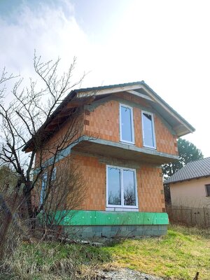 CHATA UZAVRETÁ HRUBÁ STAVBA, KOŠICKÁ NOVÁ VES - GEDER — foto 2