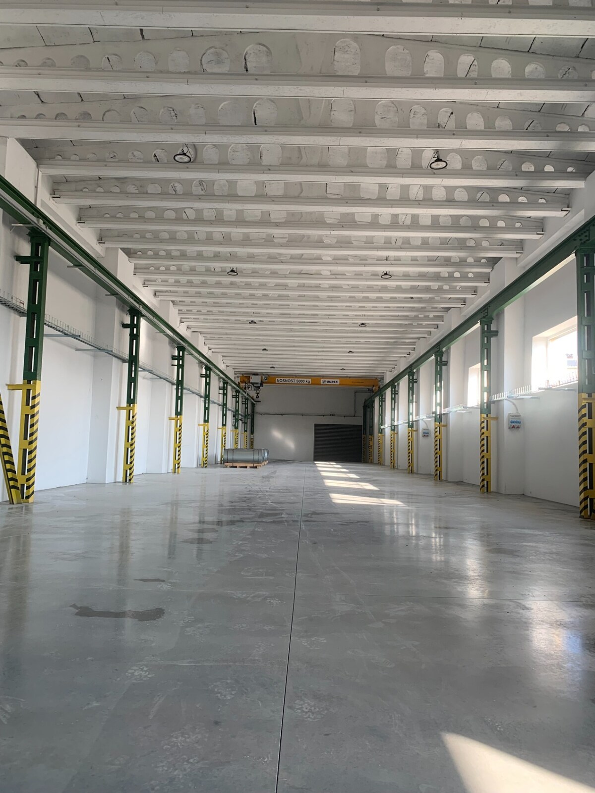 NA PRENÁJOM VÝROBNÁ A SKLADOVÁ HALA 476 m2, v KOŠICIACH