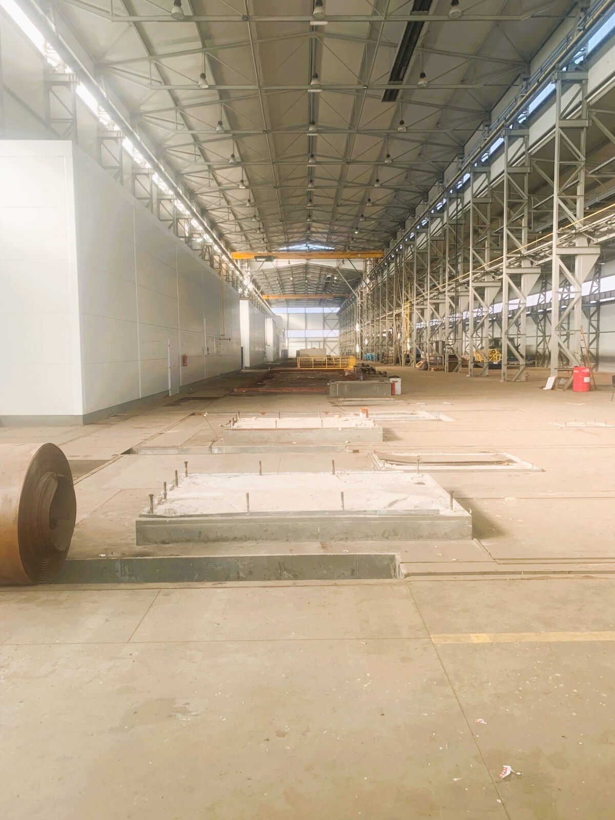 NA PRENÁJOM VÝROBNA A SKLADOVÁ HALA 6544 m², DOBŠINÁ