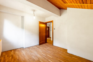 PREDAJ: REKREAČNÝ DOM S POZEMKAMI V OBCI MOŠTENICA — foto 12