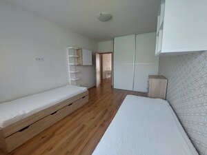 PRENÁJOM : MODERNÝ 3 IZBOVÝ BYT S TERASOU A GARÁŽOVÝM STÁTÍM, BELVEDER — foto 11