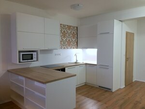PRENÁJOM : MODERNÝ 3 IZBOVÝ BYT S TERASOU A GARÁŽOVÝM STÁTÍM, BELVEDER — foto 4