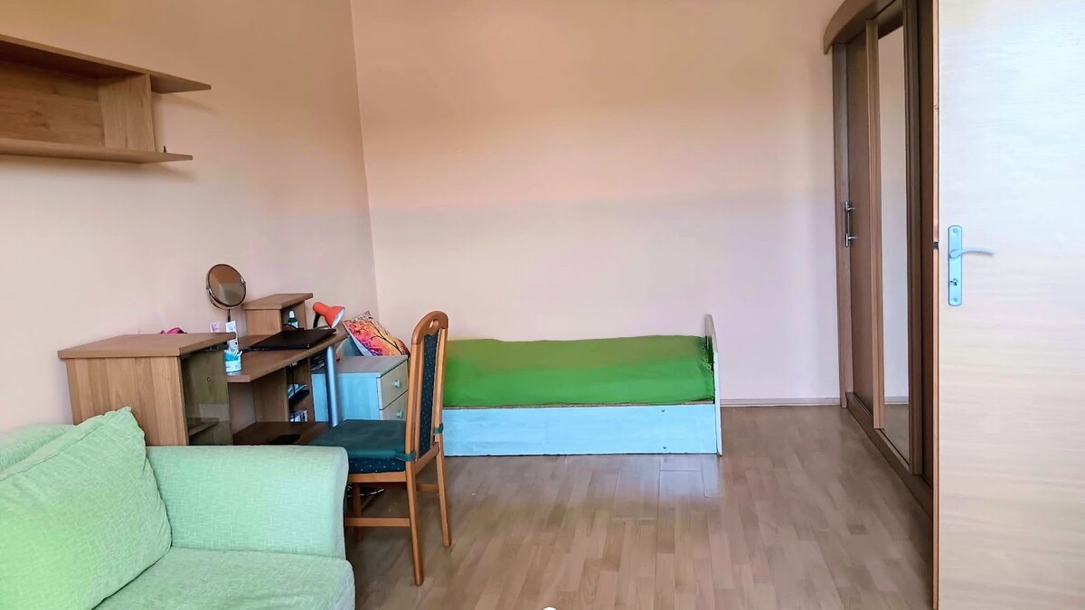 PRENÁJOM: 1 IZBOVÝ BYT S BALKÓNOM, LAZOVNÁ — foto 4
