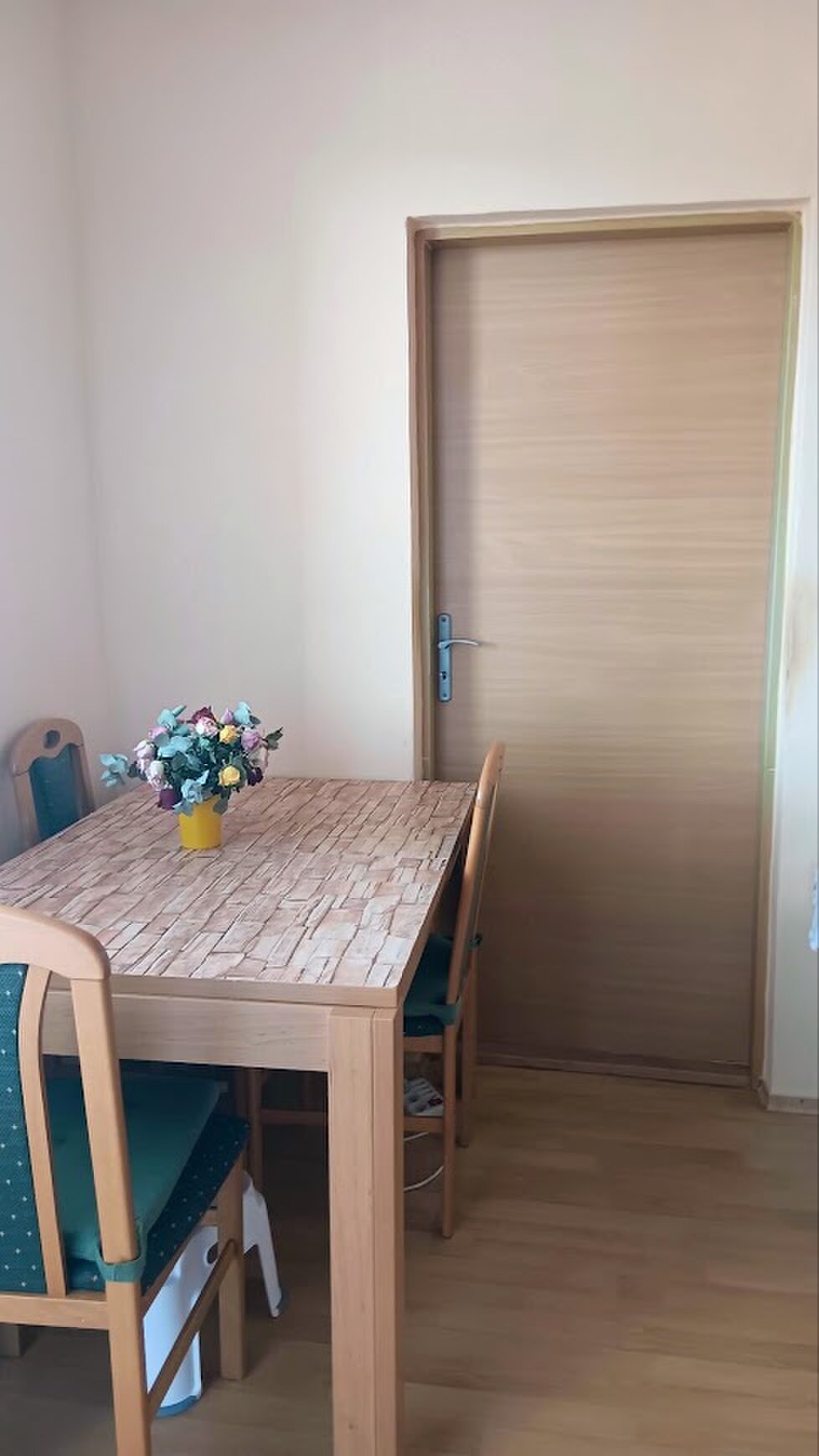 PRENÁJOM: 1 IZBOVÝ BYT S BALKÓNOM, LAZOVNÁ — foto 8