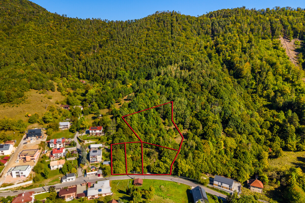 PREDAJ: STAVEBNÝ POZEMOK, RIEČKA — foto 3
