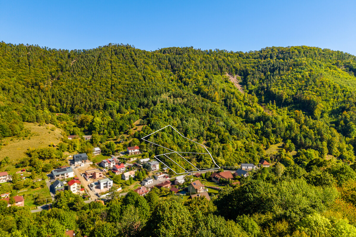 PREDAJ: STAVEBNÝ POZEMOK, RIEČKA — foto 4