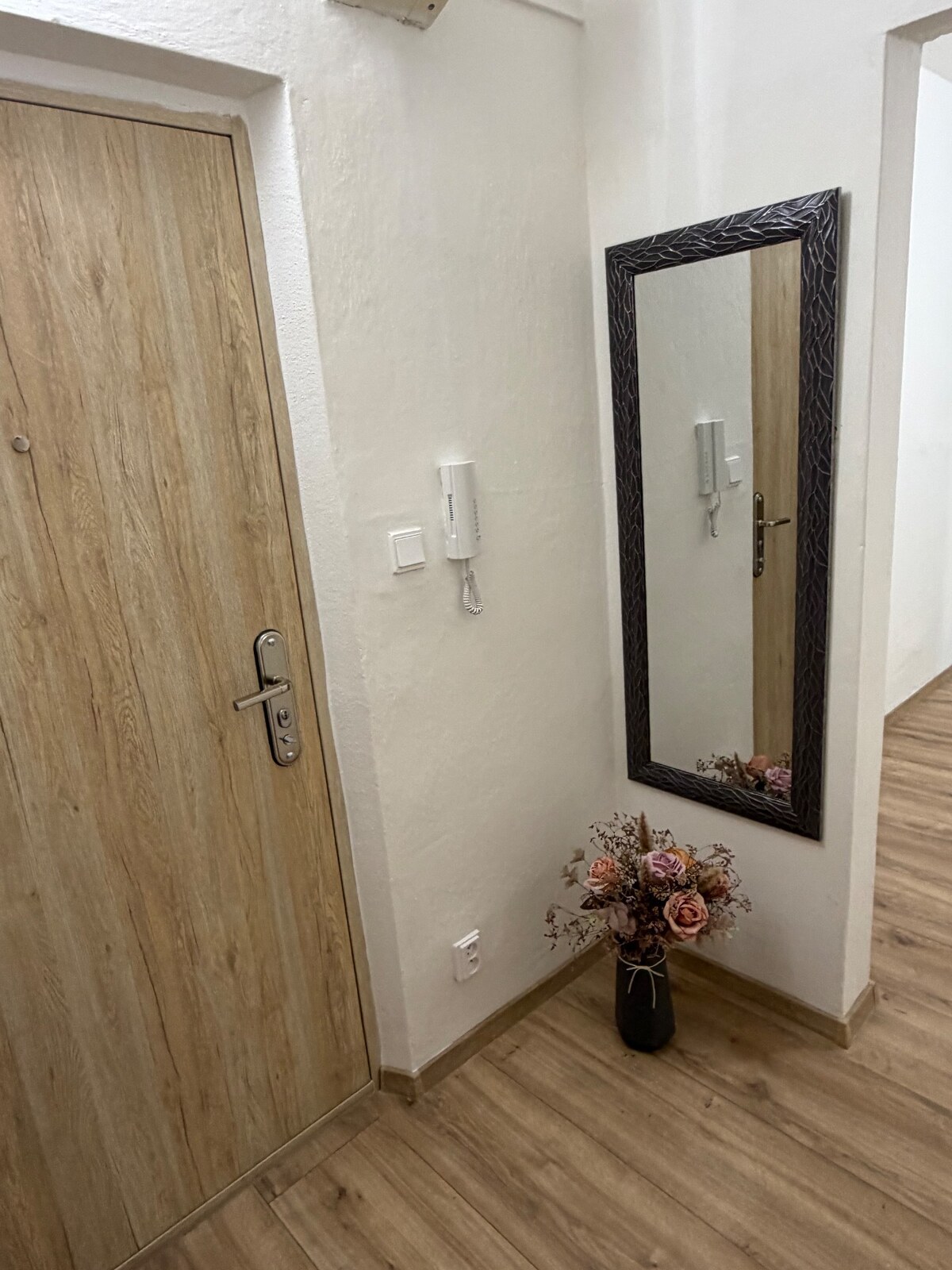 Ponúkame na prenájom 2 izbový veľkometrážny byt na Dlhej ulici v PD — foto 10