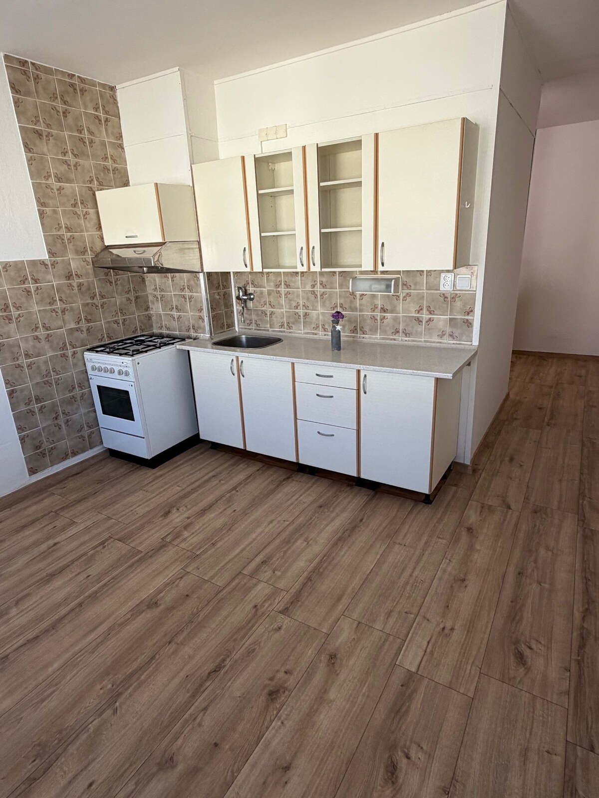 Ponúkame na prenájom 2 izbový veľkometrážny byt na Dlhej ulici v PD — foto 4
