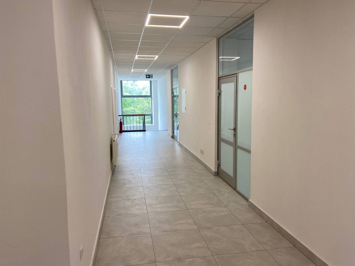 Na prenájom pekný komerčný priestor 36 m2 v Rimavskej Sobote — foto 7