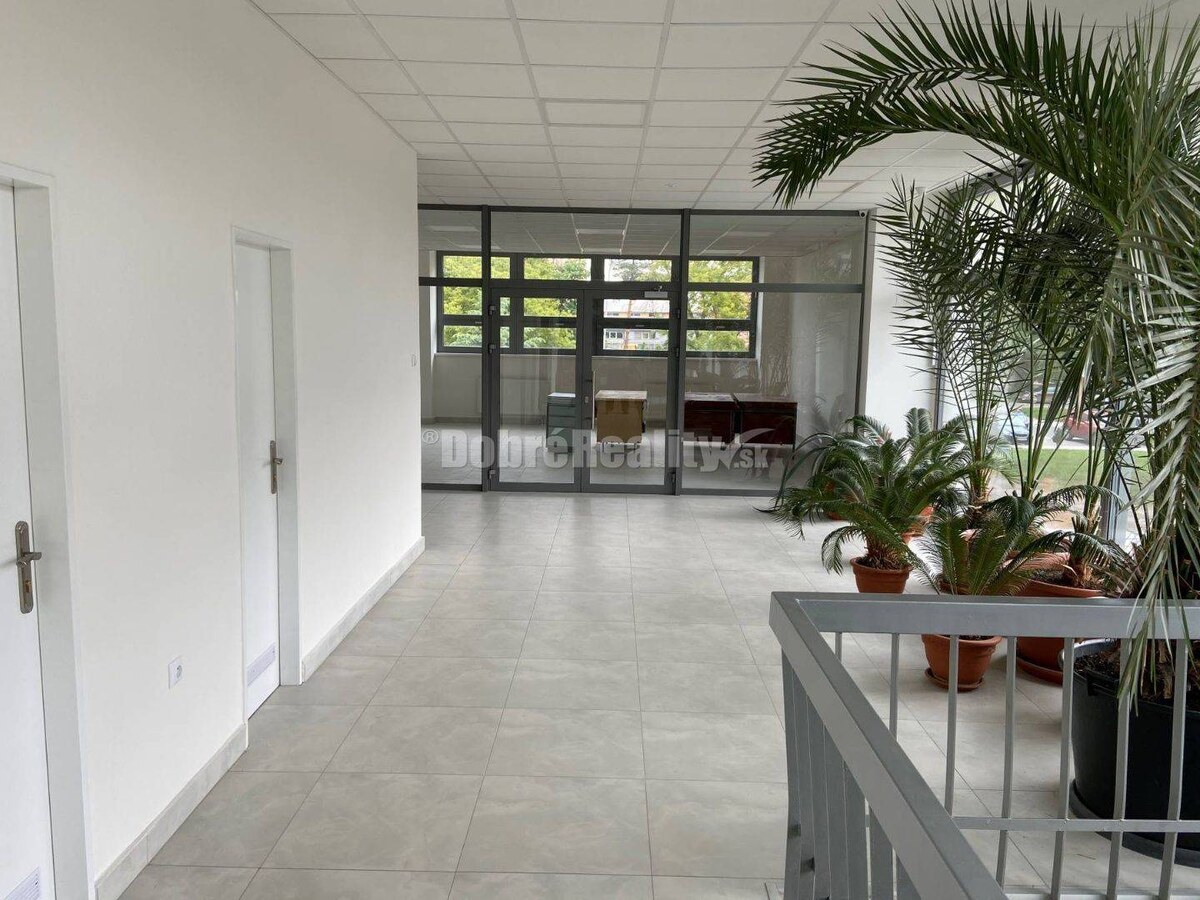 Na prenájom pekný komerčný priestor 72 m2 v Rimavskej Sobote — foto 3
