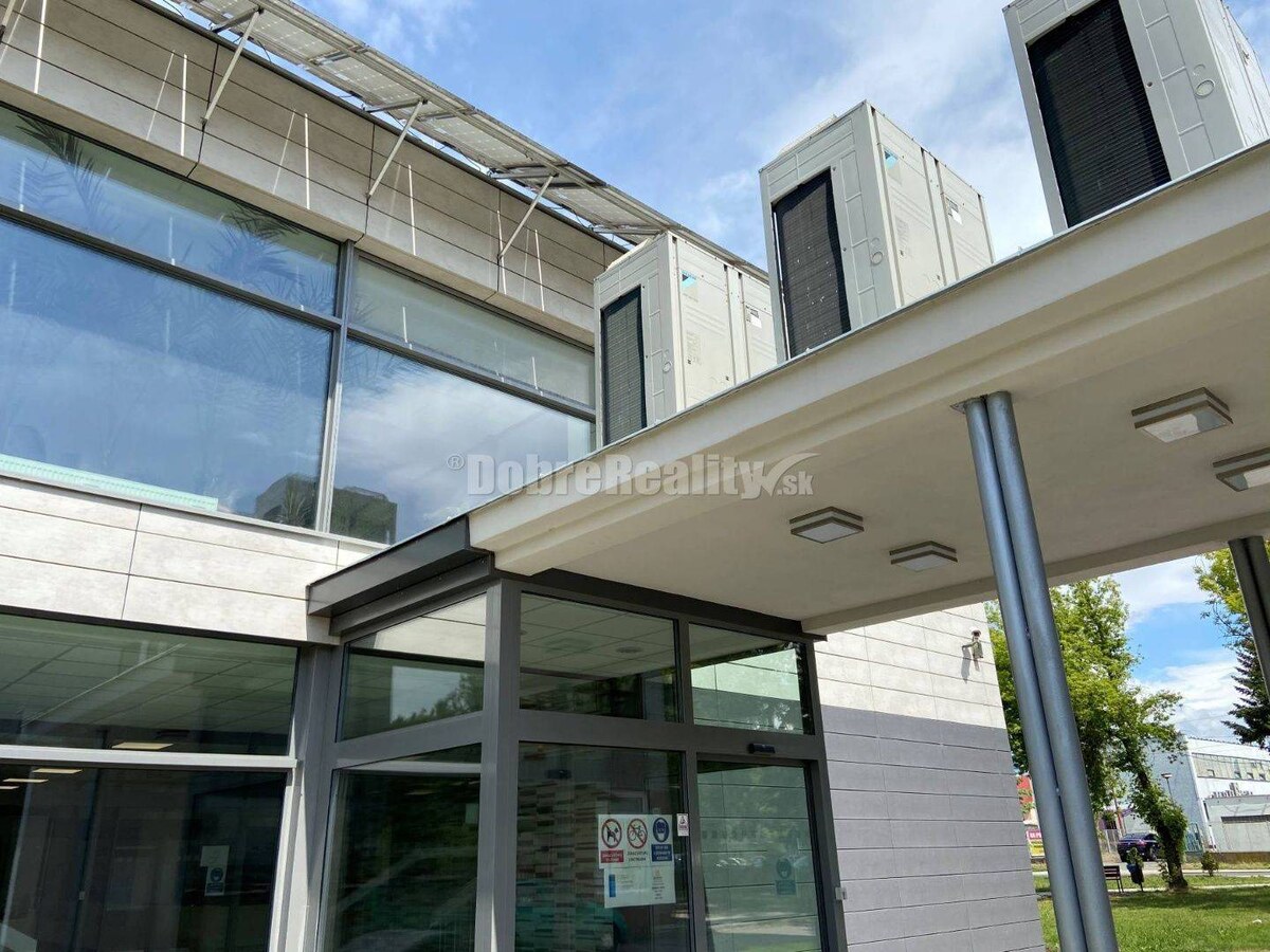 Na prenájom pekný komerčný priestor 72 m2 v Rimavskej Sobote — foto 4