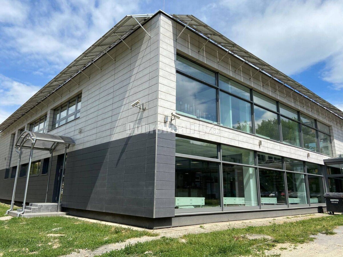 Na prenájom pekný komerčný priestor 72 m2 v Rimavskej Sobote — foto 5