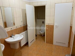 Na prenájom pekný komerčný priestor 72 m2 v Rimavskej Sobote — foto 6