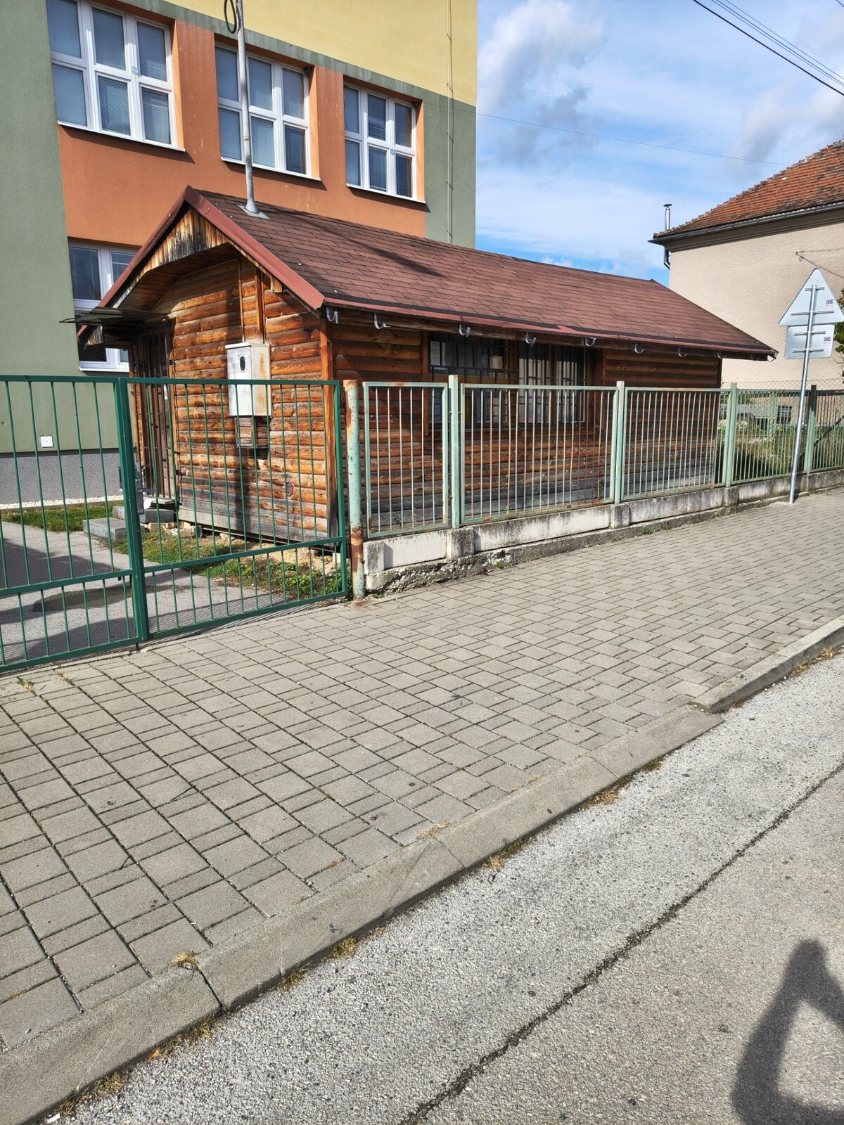 Predajný stánok / bufet (28 m²) – Varín — foto 2