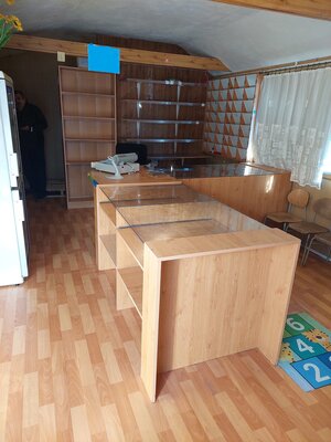 Predajný stánok / bufet (28 m²) – Varín — foto 1