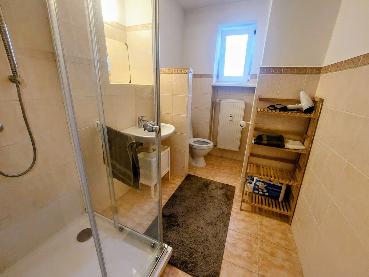 PRENÁJOM: KRÁSNY ZARIADENÝ 2 IZBOVÝ BYT S BALKÓNOM, FORTNIČKA — foto 15