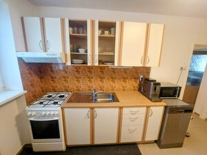 PRENÁJOM: KRÁSNY ZARIADENÝ 2 IZBOVÝ BYT S BALKÓNOM, FORTNIČKA — foto 10