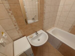 PRENÁJOM: ÚTULNÝ 2 IZBOVÝ BYT BEZ BALKÓNA, NOVOSTAVBA, CENTRUM — foto 10