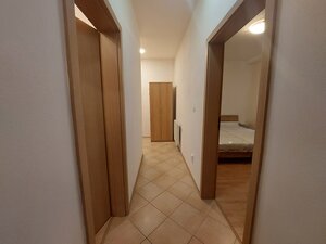PRENÁJOM: ÚTULNÝ 2 IZBOVÝ BYT BEZ BALKÓNA, NOVOSTAVBA, CENTRUM — foto 6