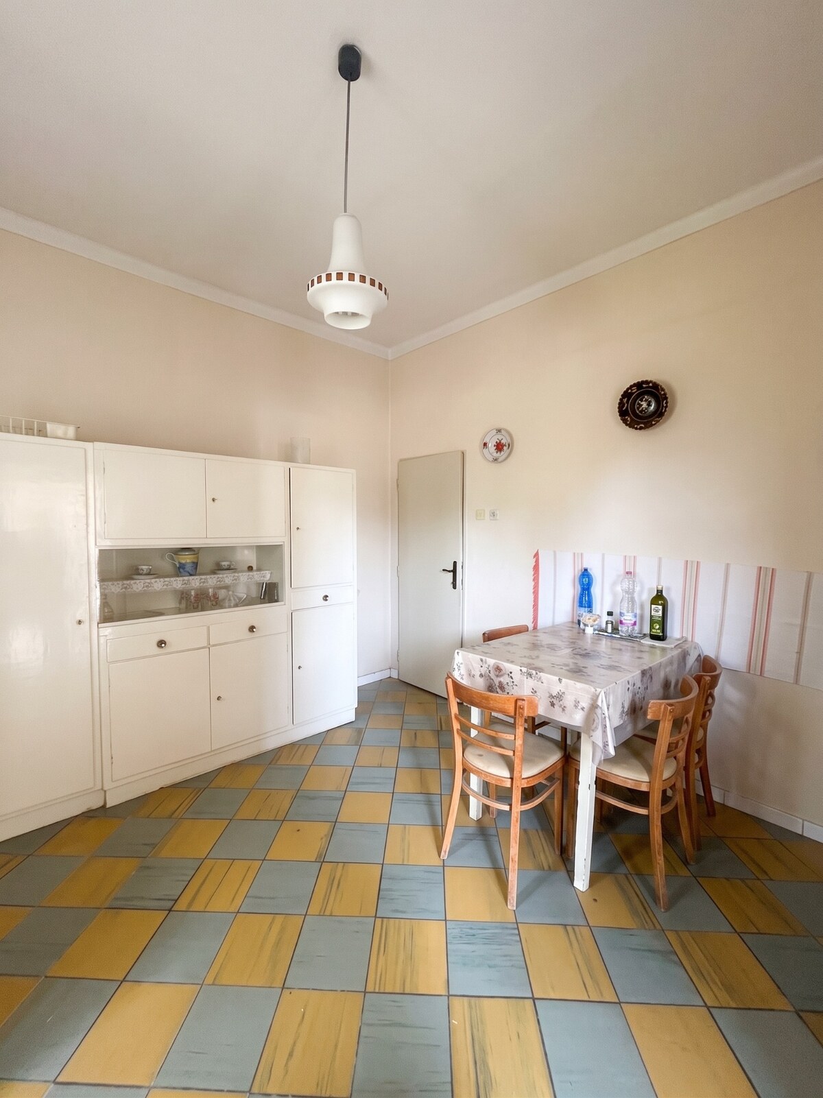 Tradičný 4-izbový rodinný dom z pálenej tehly, na predaj — foto 5
