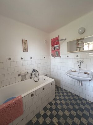 Tradičný 4-izbový rodinný dom z pálenej tehly, na predaj — foto 6