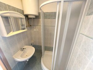 PRENÁJOM: ZARIADENÁ GARSÓNKA V CENTRE BANSKEJ BYSTRICE — foto 4