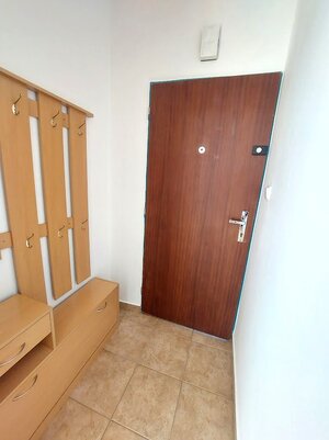 PRENÁJOM: ZARIADENÁ GARSÓNKA V CENTRE BANSKEJ BYSTRICE — foto 6