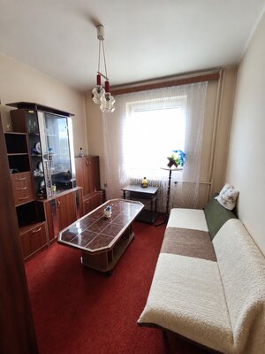 Priestranný dvojpodlažný rodinný dom pre veľkú rodinu-super stav. — foto 13