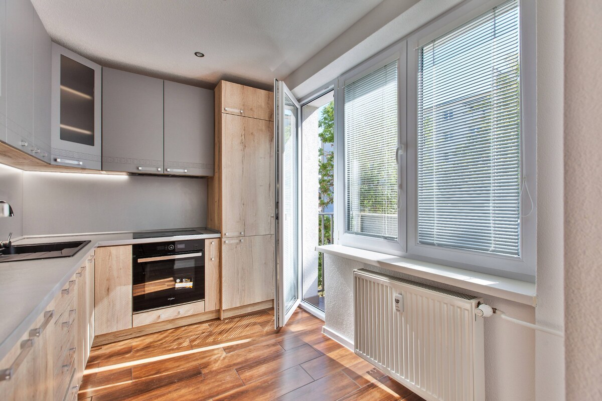 REZERVOVANÝ:  2 izbový byt s balkónom a pivnicou, Bystrický rad, Zvol — foto 7