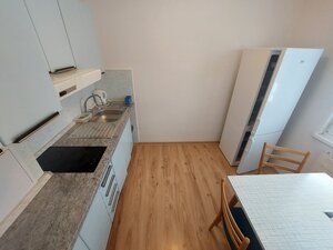 PRENÁJOM: 1 IZBOVÝ BYT S PEKNÝM VÝHĽADOM, THK — foto 2
