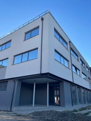 ponúkame obchodné priestory 800m2 — foto 13