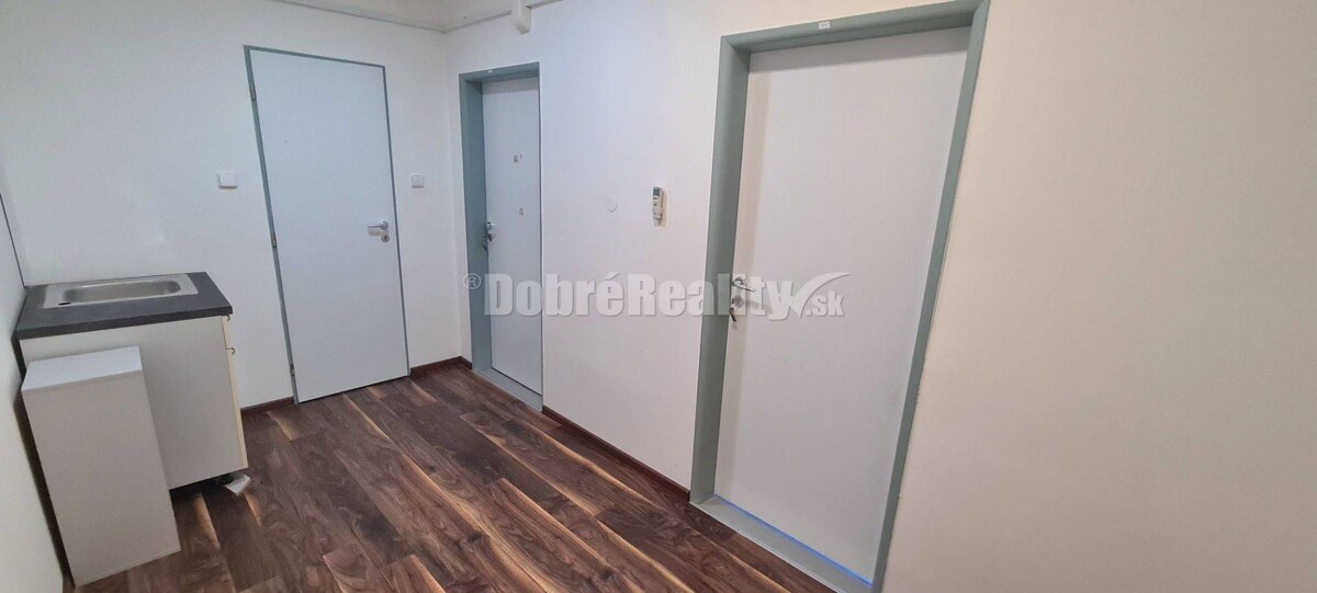 Dobré reality na prenájom klimatizovaný priestor 32,8 a 49,9 m2 — foto 2