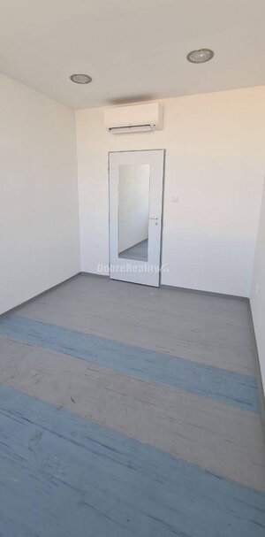 Dobré reality na prenájom klimatizovaný priestor 32,8 a 49,9 m2 — foto 14